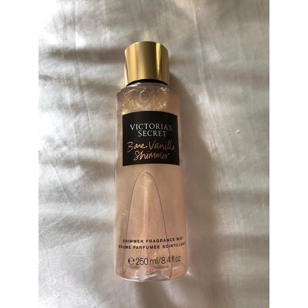 Victoria’s Secret Bare Vanilla Shimmer Spray